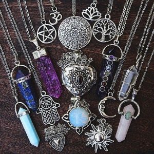 amuletos talismanes bisuteria Péndulo Espiral de Metal Dorado – 4 cm (15 g)